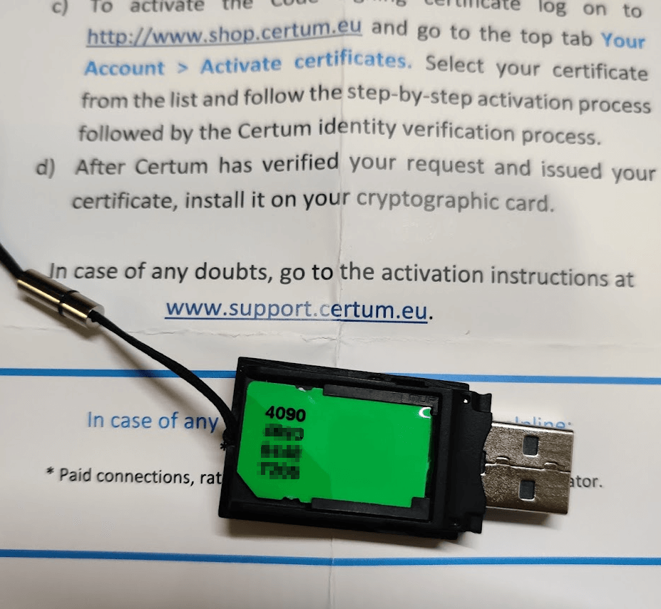 将加密卡装入读卡器 将加密卡装入读卡器